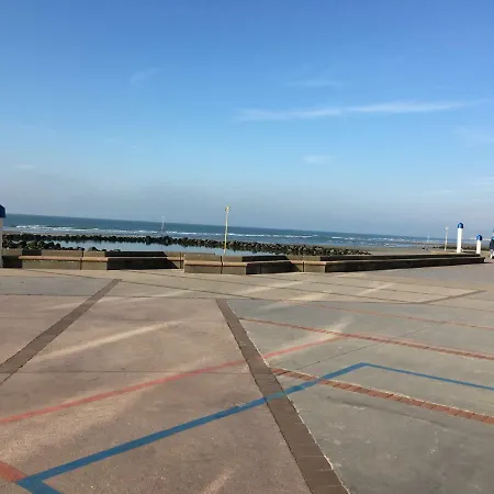 Sur Digue Proche De La Avec Wifi Wimereux